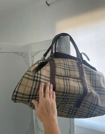Bolso de viaje grande con diseño de cuadros - miniatura 2