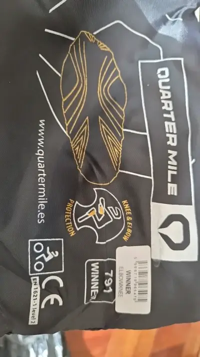 Rodilleras de protección Winner para motocicleta - miniatura 4
