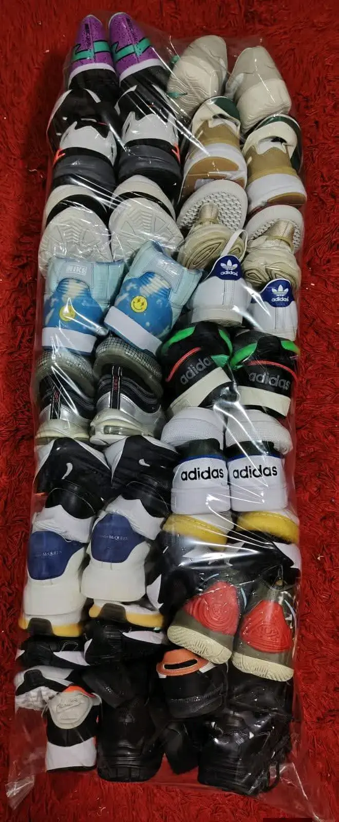 Lote de zapatillas deportivas Adidas y Nike - 2