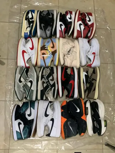 Lote de zapatillas deportivas Adidas y Nike - miniatura 4