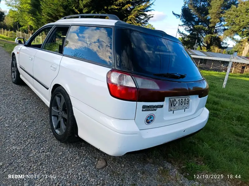 Subaru Legacy Station Wagon 2003 en buen estado - 2