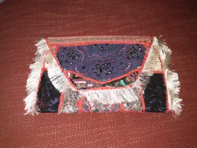 Carteras bohemias bordadas a mano con diseño étnico - miniatura 2