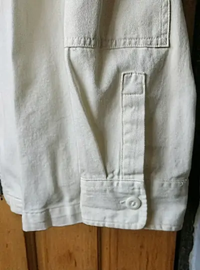 Chaqueta blanca de algodón con cierre - miniatura 4