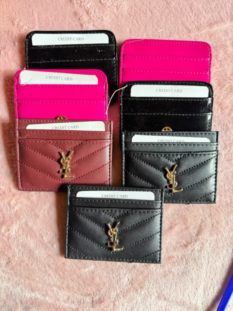 Tarjetero elegante YSL