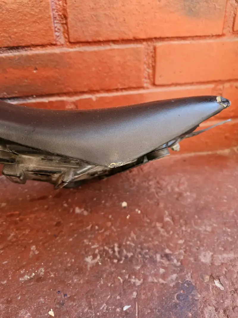 Asiento piloto Yamaha R3 - R3a - MT03 - MT03a - 6