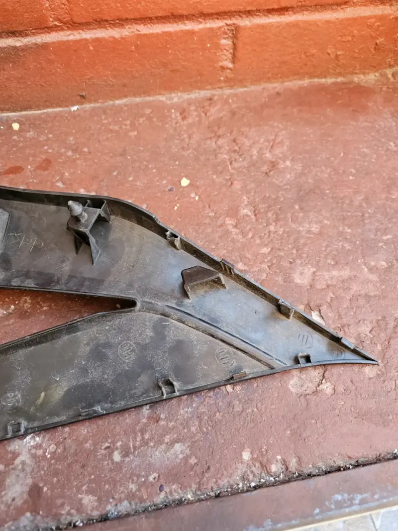 Carenado plástico izquierdo Yamaha R3a - 3