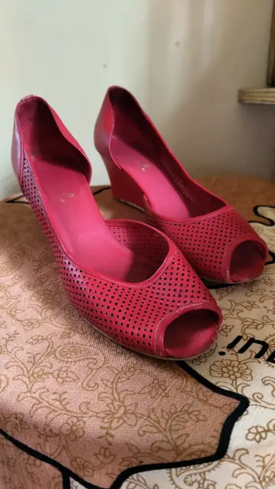Zapatos gacel rojos y blanco - miniatura 1