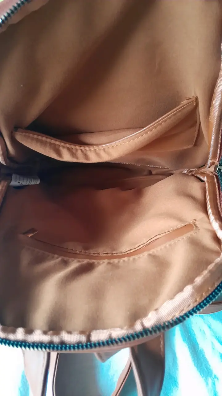 Mochila de cuero sintético Alaniz marrón - 4