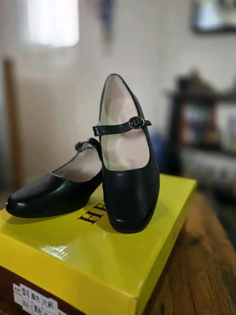 Zapatos de baile negros con tacón bajo - 2
