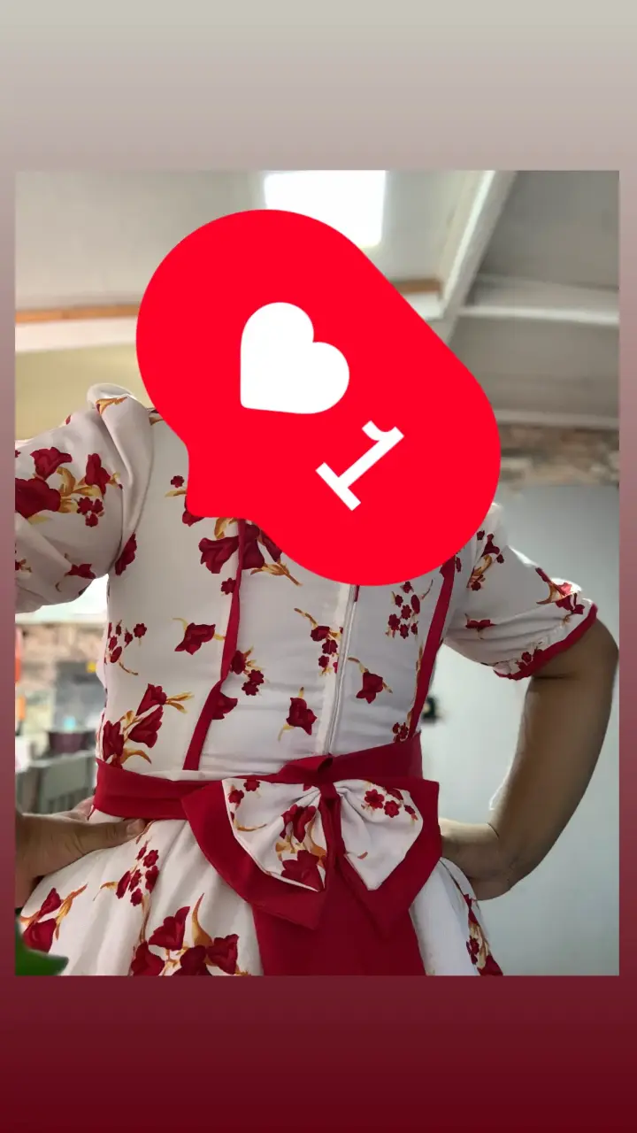 Vestido de huasa chilena con flores rojas L - xl - 2