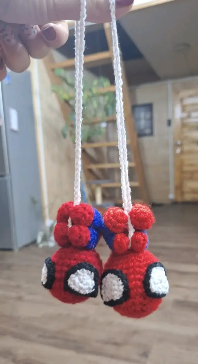 Spider-Man tejido a mano para auto - 2