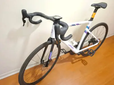 Bicicleta de Ruta Java con Casco, ciclocomputador. - miniatura 1