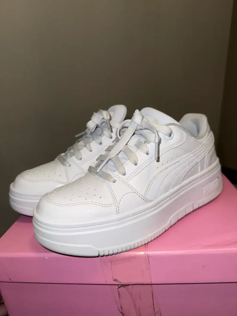 Zapatillas blancas Puma de cuero para mujer - 2