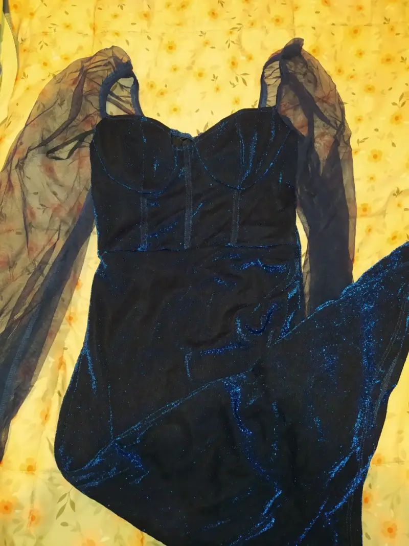 Vestido de fiesta azul con mangas transparentes - 1