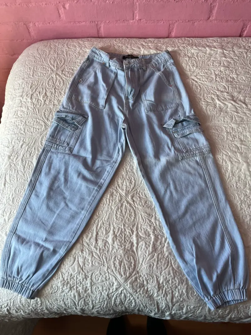 Pantalones cargo de mezclilla azul claro - 1