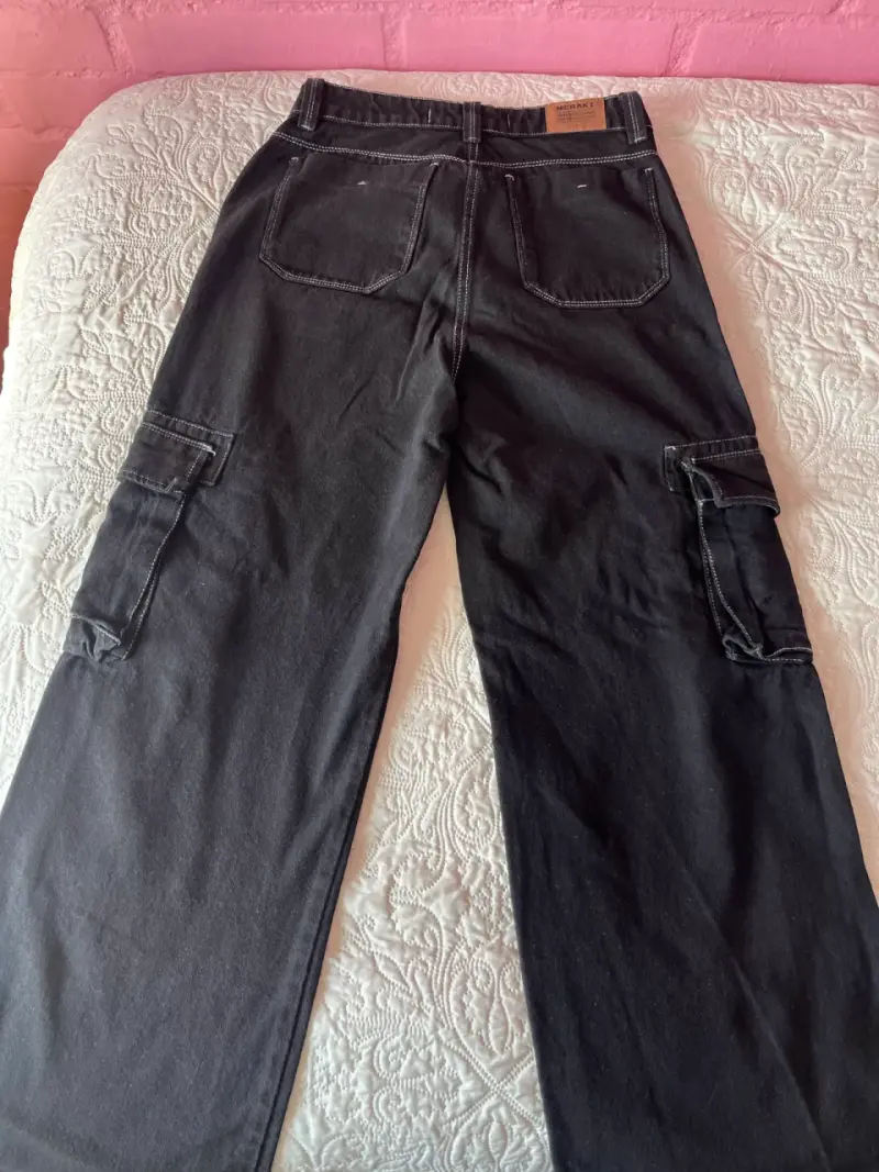 Pantalones cargo negros de mezclilla para mujer - 3