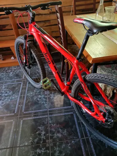Bicicleta de montaña Jeep roja con suspensión - miniatura 6