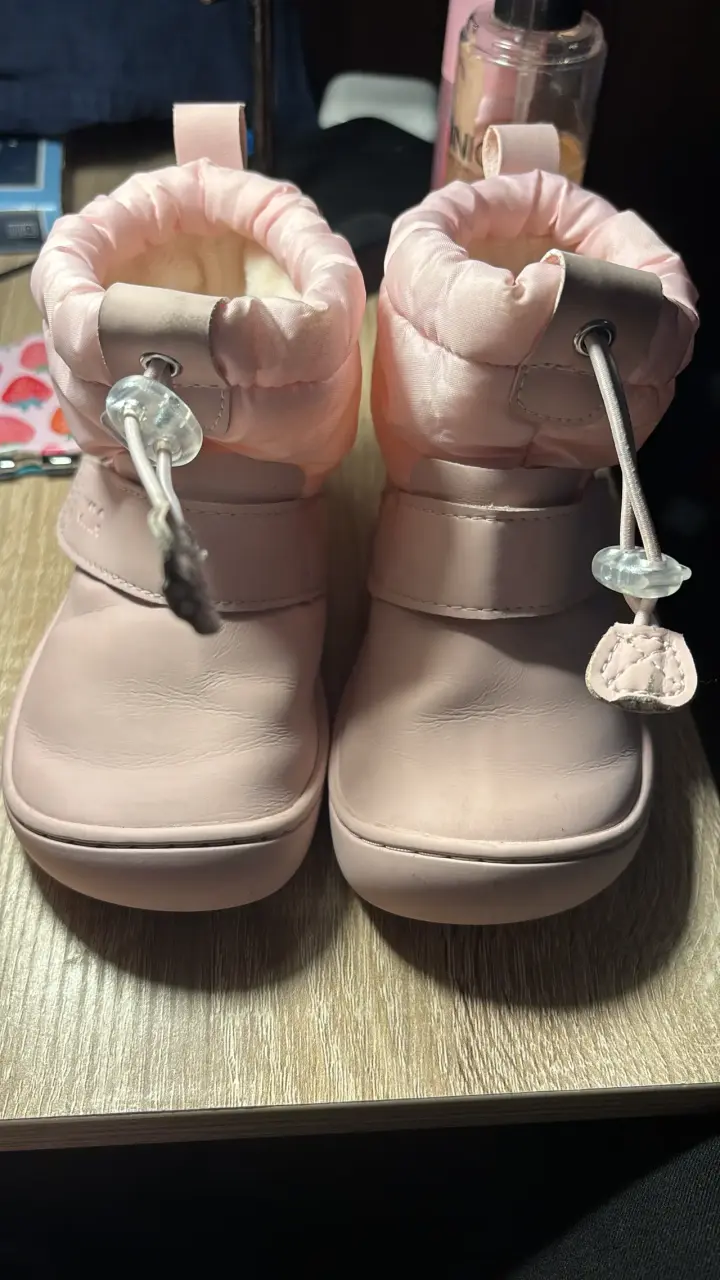 Botas UMA rosadas Talla 6 - 3