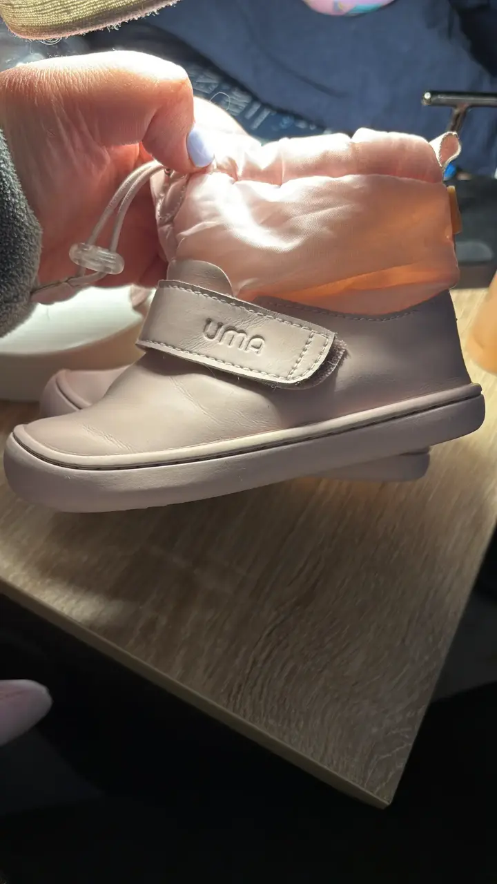 Botas UMA rosadas Talla 6 - 5