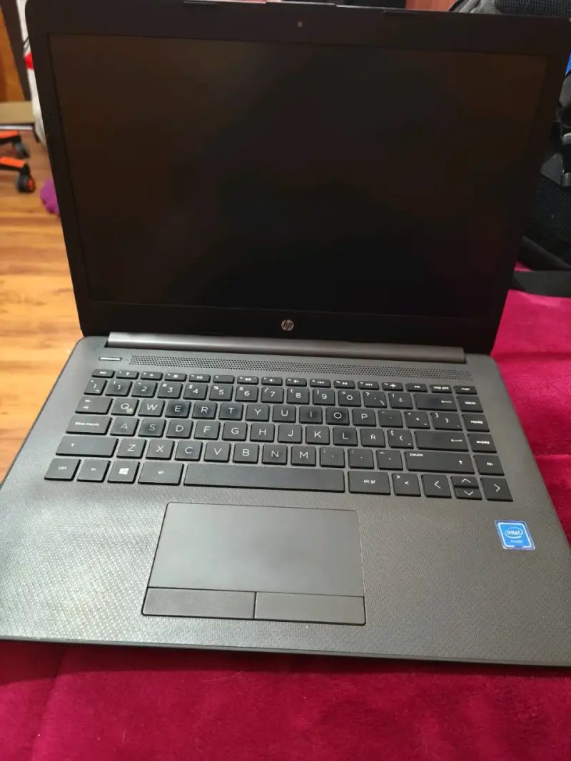 Laptop HP con Procesador Intel en buen estado - 3