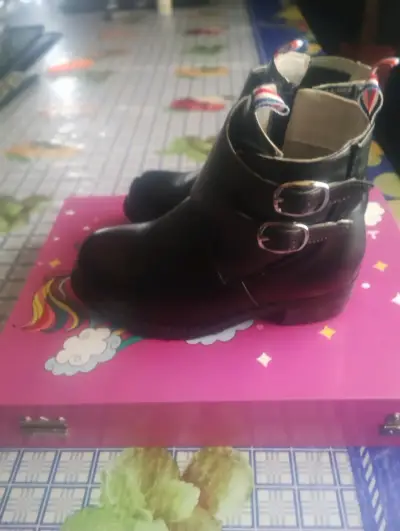 Botines negros de cuero con hebillas para niños - miniatura 1