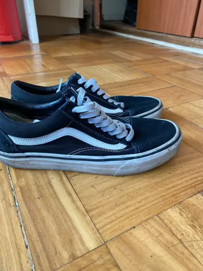 Zapatillas Vans Old Skool Unisex Negras - miniatura 1