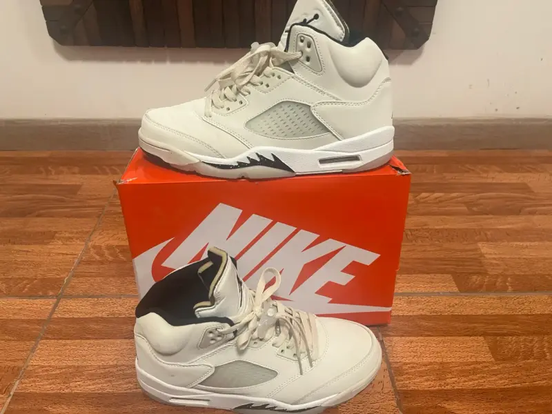 Jordan Retro 5 Sail – Talla 43 / 27,5 cm - 2