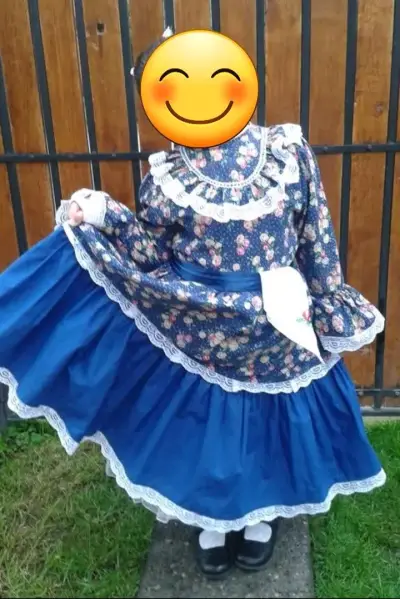 Vestido de Huasa para Niña con Diseño Floral - miniatura 2