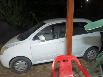Chevrolet Spark  2010 en buen estado 800 motor - miniatura 6