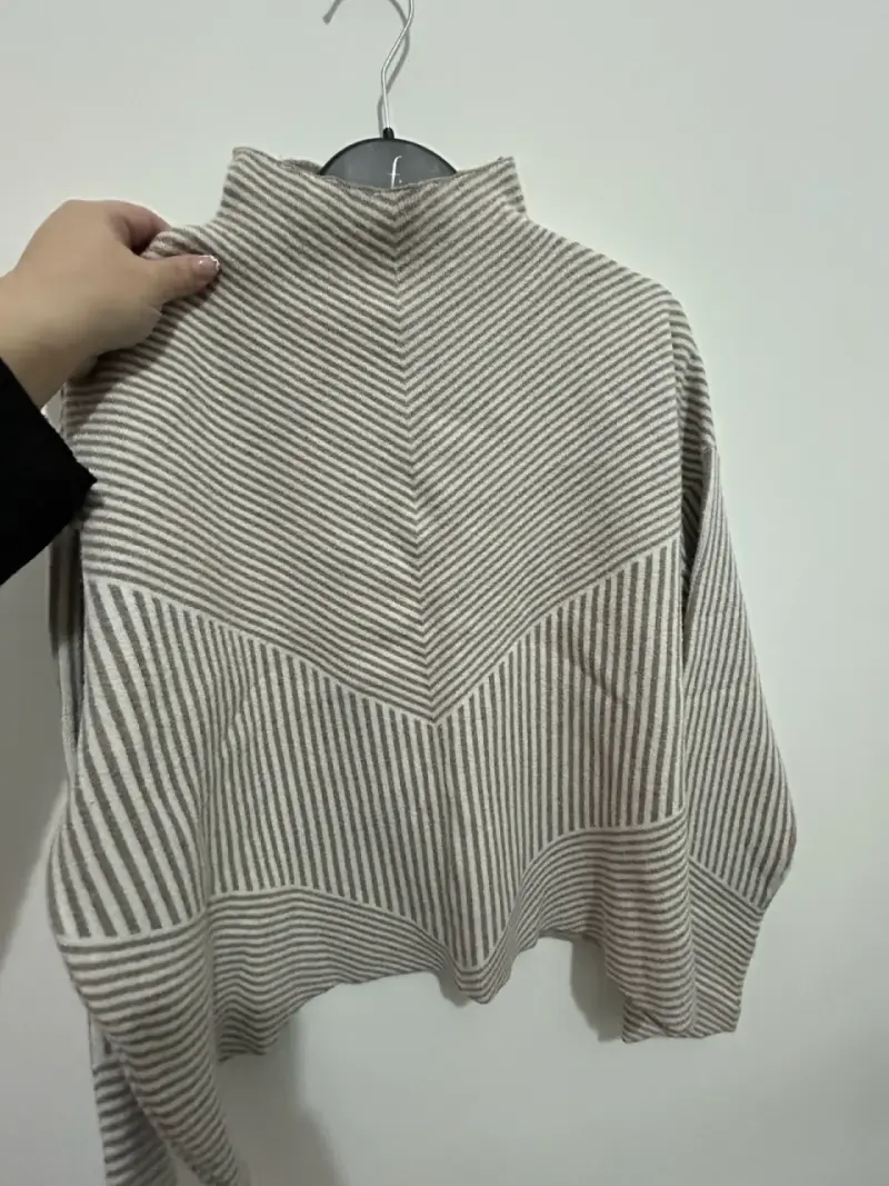 Sweater - 2