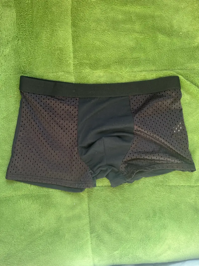 Boxer negro con diseño de malla para hombre - 1