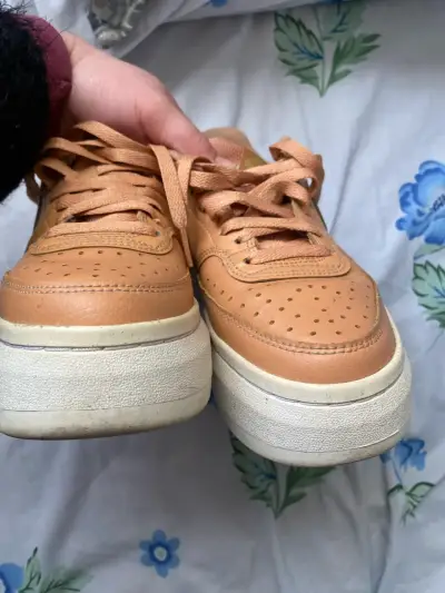 Zapatillas  Nike color camel talla 38 (25cm) - miniatura 5