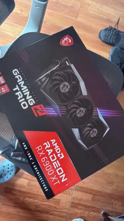 Tarjeta gráfica MSI Gaming Trio Z RX 6900 XT - miniatura 1