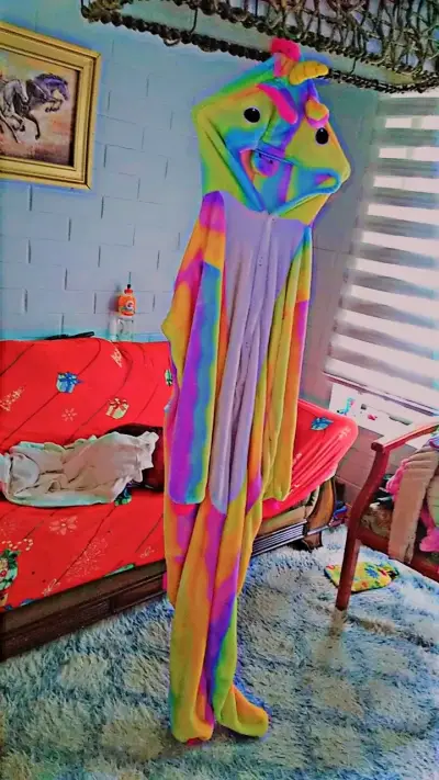 Pijama enterizo unicornio arcoíris para niños - miniatura 1