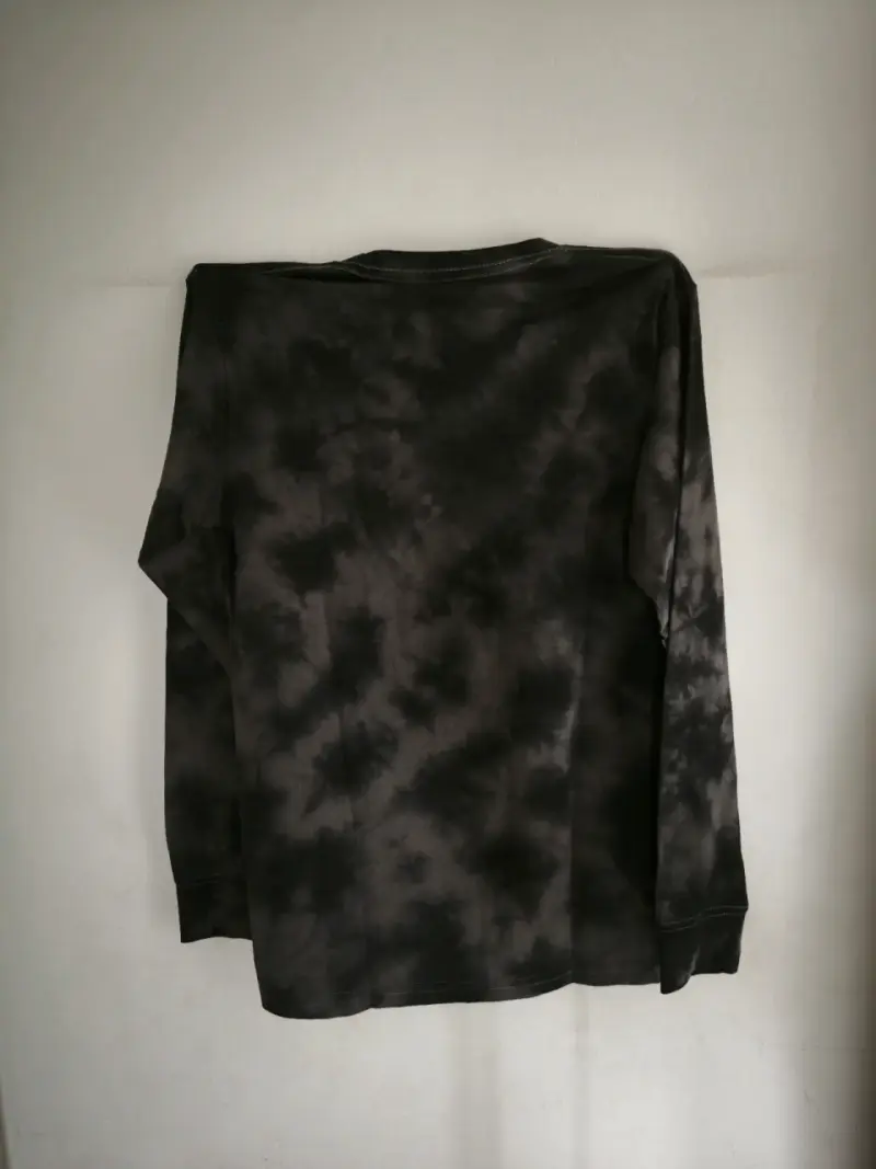 Polera manga larga negra con logo Volcom - 2