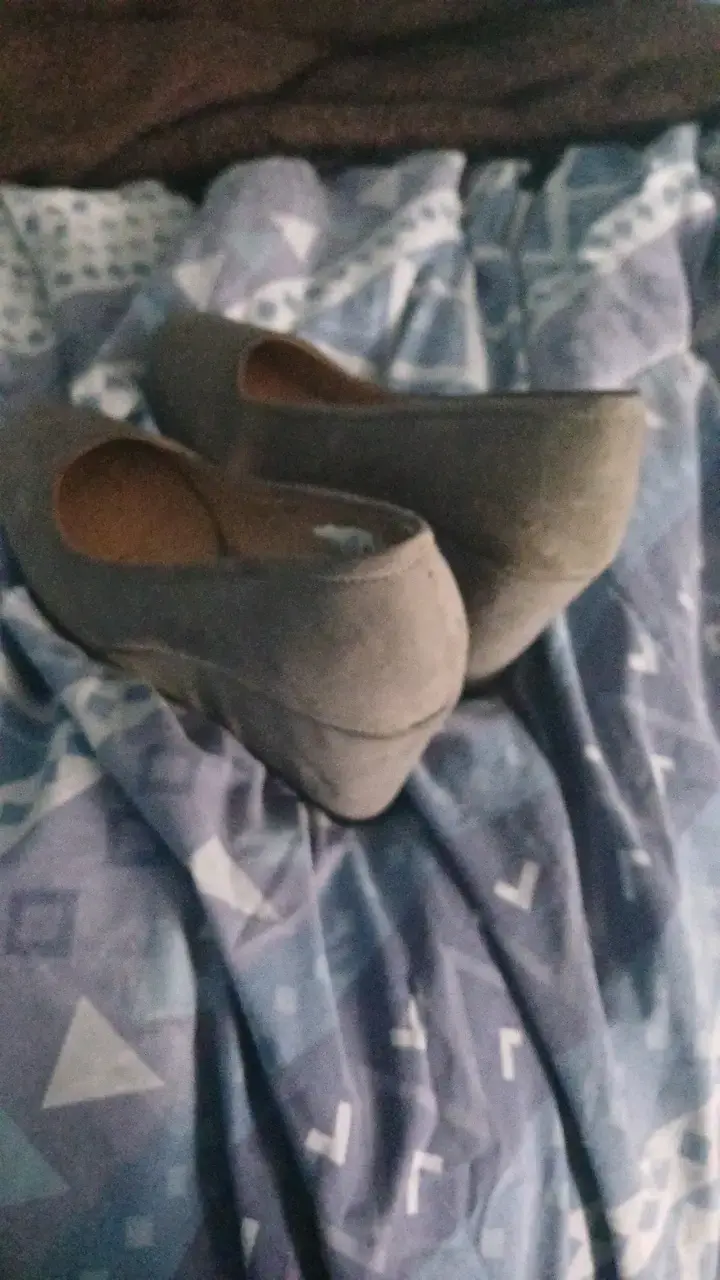 Zapatos de tacón gris estilo casual - 3