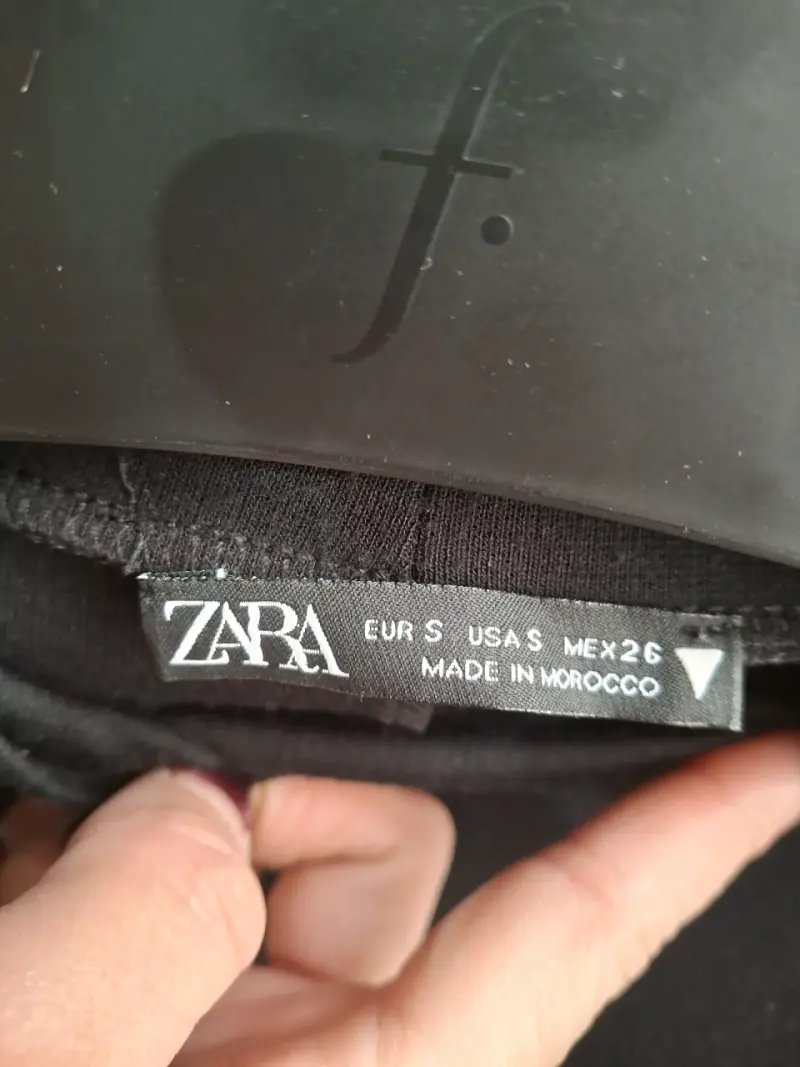 Vestido negro de manga larga Zara - 2