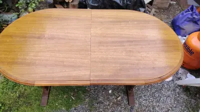 Mesa de comedor extensible de madera - miniatura 2