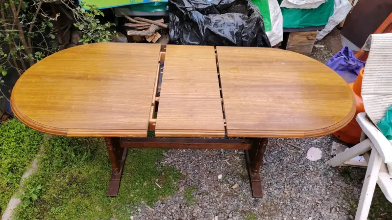 Mesa de comedor extensible de madera - 4