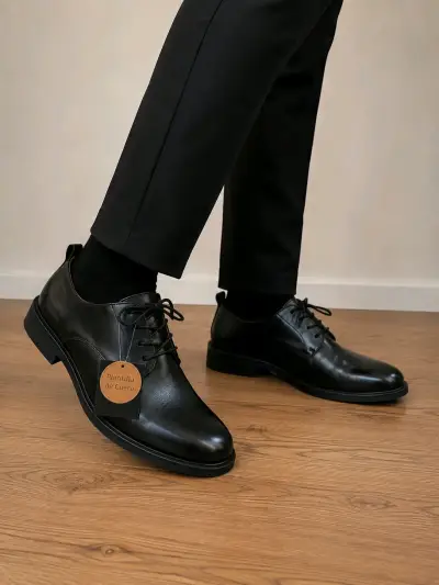 Zapatos de vestir negros con plantilla de cuero - miniatura 1