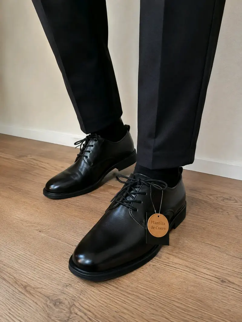 Zapatos de vestir negros con plantilla de cuero - 2