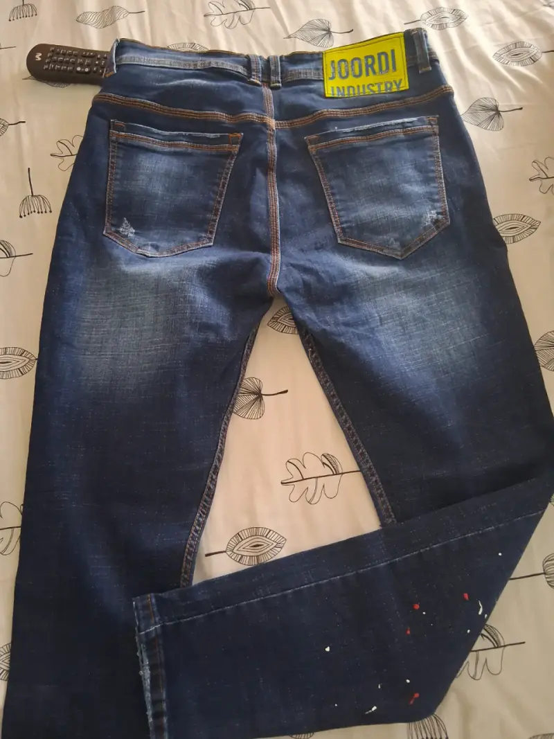 Jeans azul con diseño de pintura talla 34 - 2