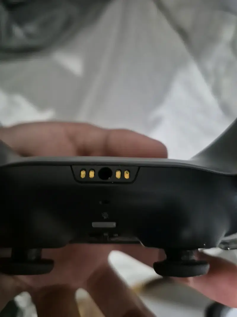 Consola PlayStation 5 con control camuflado - 4