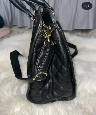 Bolso de mano negro Michael Kors con diseño acolchado - miniatura 2