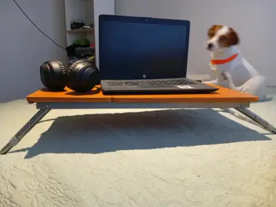 Mesa plegable ajustable para laptop - miniatura 4