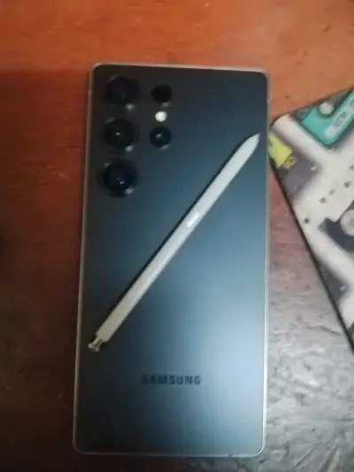 Samsung Galaxy S25 Ultra con S Pen - miniatura 1