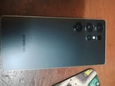 Samsung Galaxy S25 Ultra con S Pen - miniatura 2
