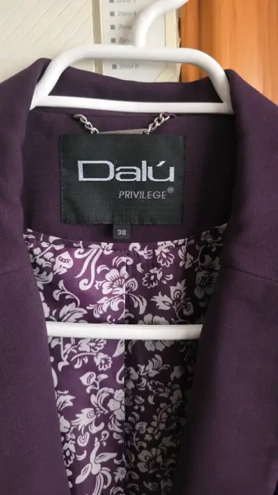 Blazer morado para mujer Dalu Privilege - miniatura 2
