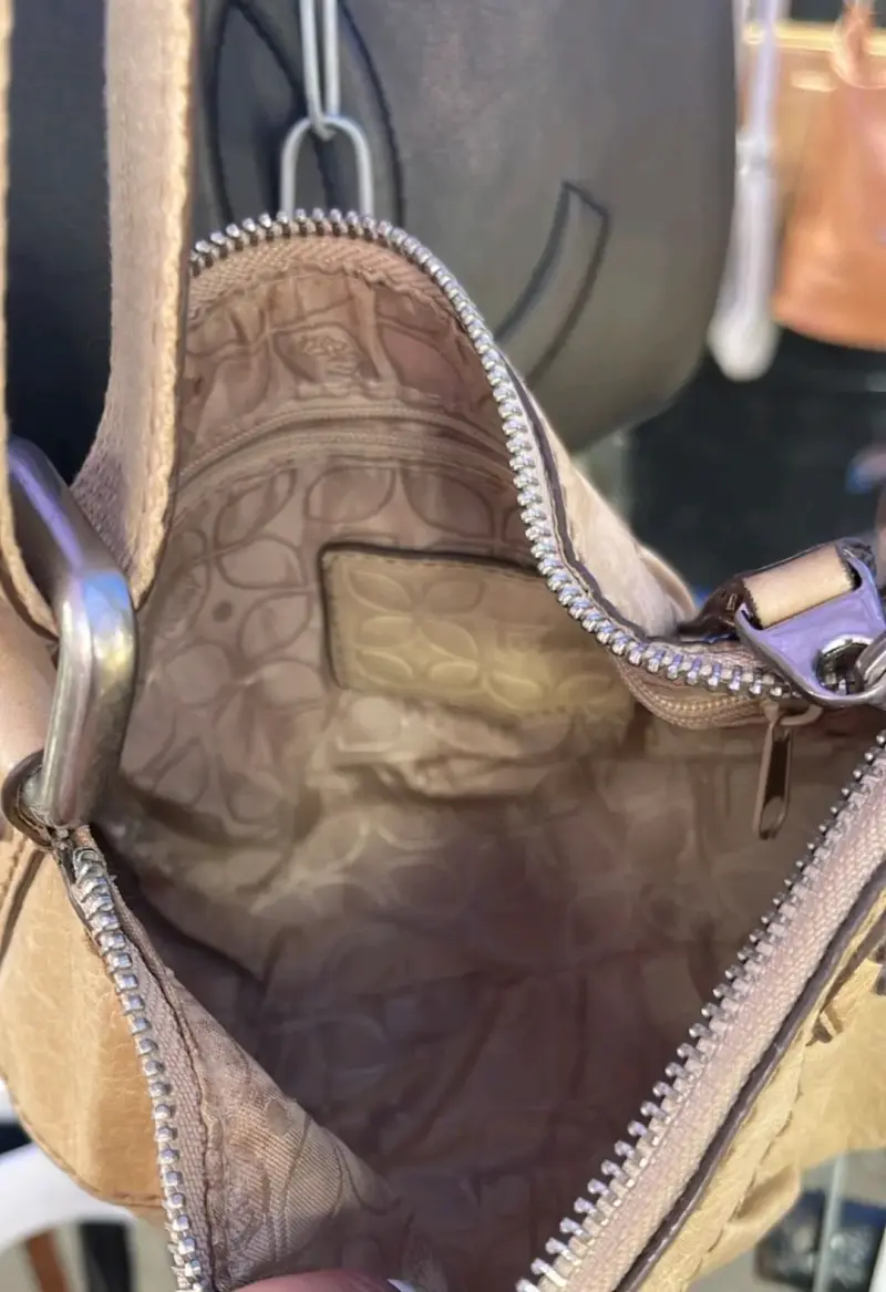 Cartera beige de cuero Fossil con correa ajustable - 3