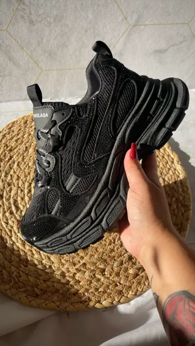 Zapatillas deportivas negras con plataforma - miniatura 1